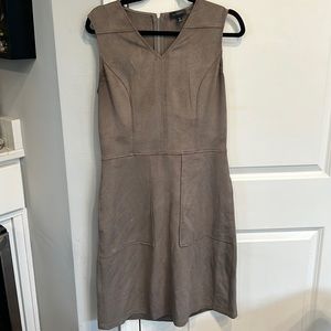 Gray suede dress zipper back with pockets 👗